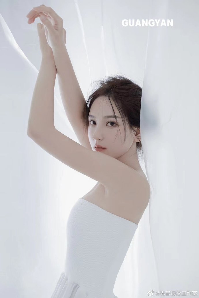 弱美男英雄Class1 剧照